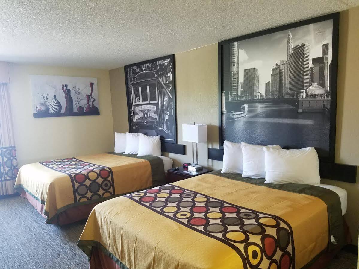 Super 8 By Wyndham Wichita North Hotell Eksteriør bilde