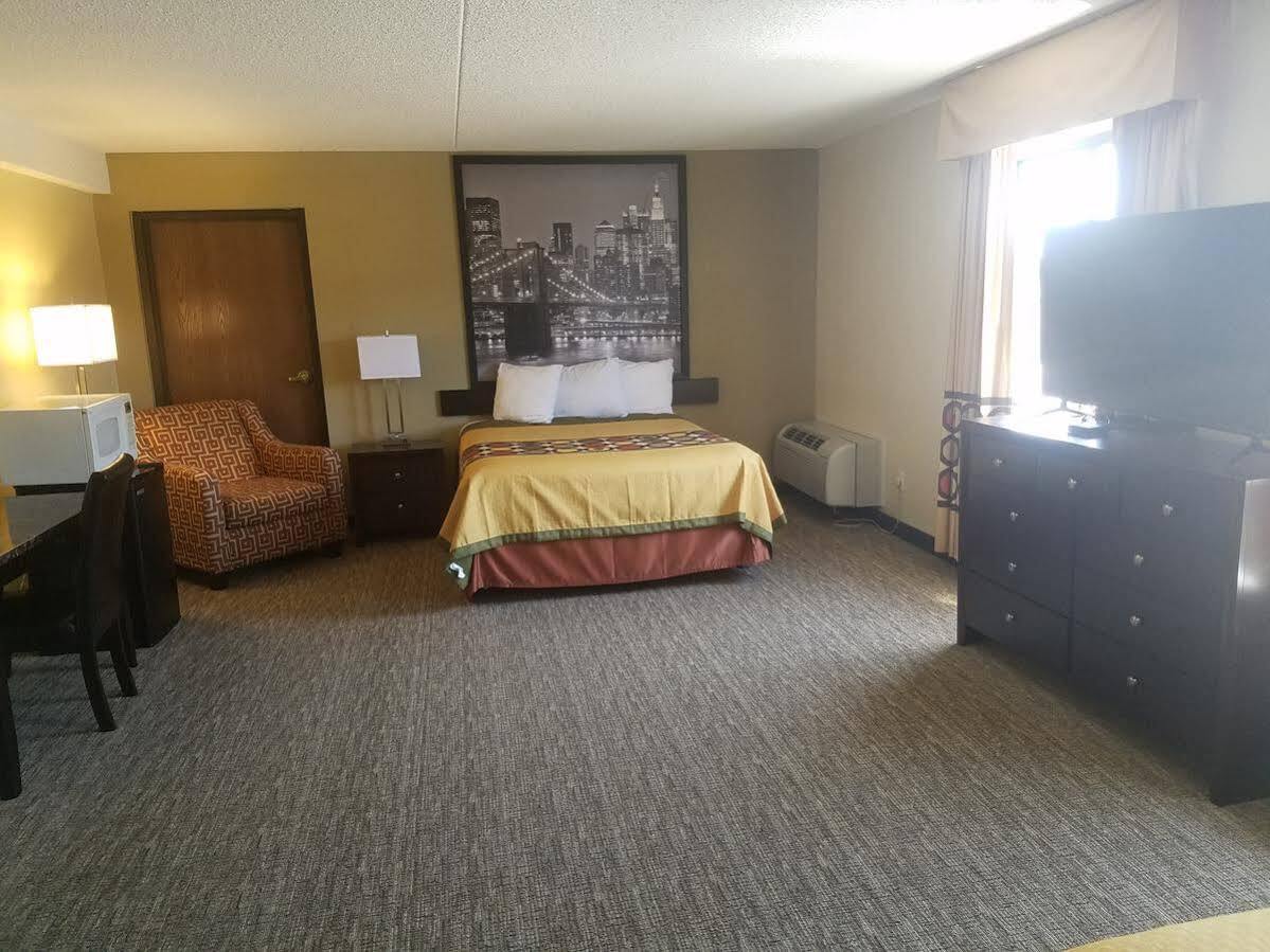 Super 8 By Wyndham Wichita North Hotell Eksteriør bilde